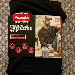 Wrangler Men's Black Performance Baselayer Shirt
